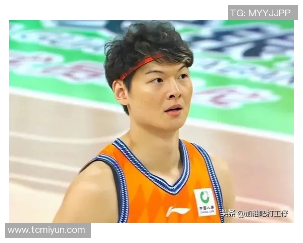 王哲林的篮球之路:从青年才俊到CBA明星的成长历程与未来展望 王哲林的篮球之路:从青年才俊到CBA明星的成长历程与未来展望